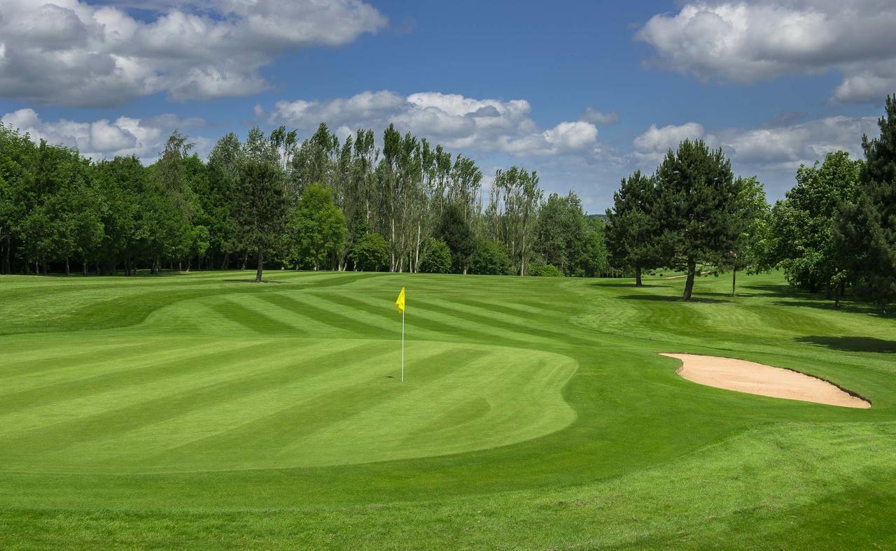 The Stratford Park Hotel & Golf Club Exterior photo